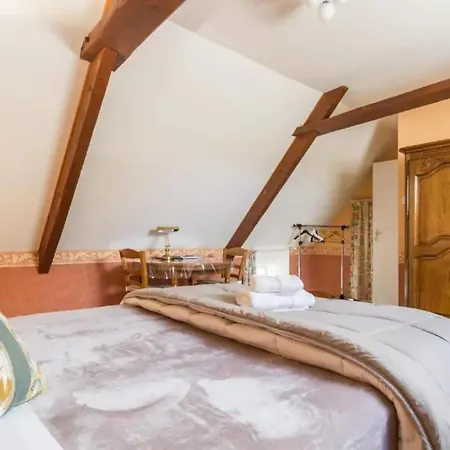 Holiday home Maison Charmante A Avec Jardin Clos
