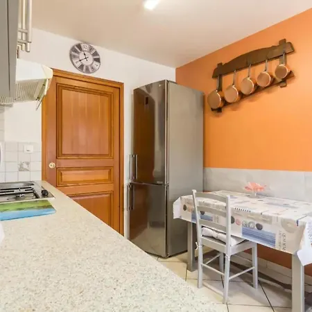 Maison Charmante A Avec Jardin Clos Holiday home *